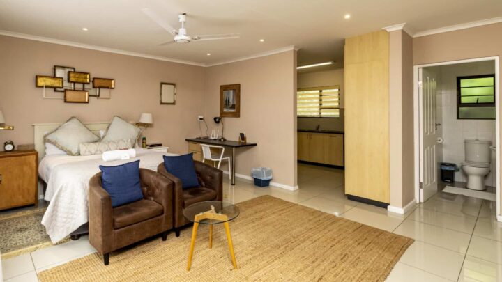 fish eagle manor room room 4