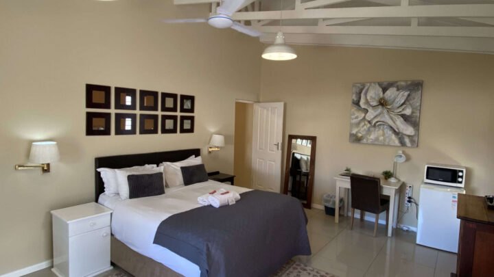 fish eagle manor room room 5